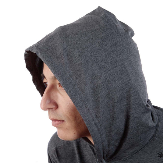 Foxfire × Fish Hook | 釣りにも、街にも。SC プルオーバーフーディー チャコール（限定ステッカー付き）